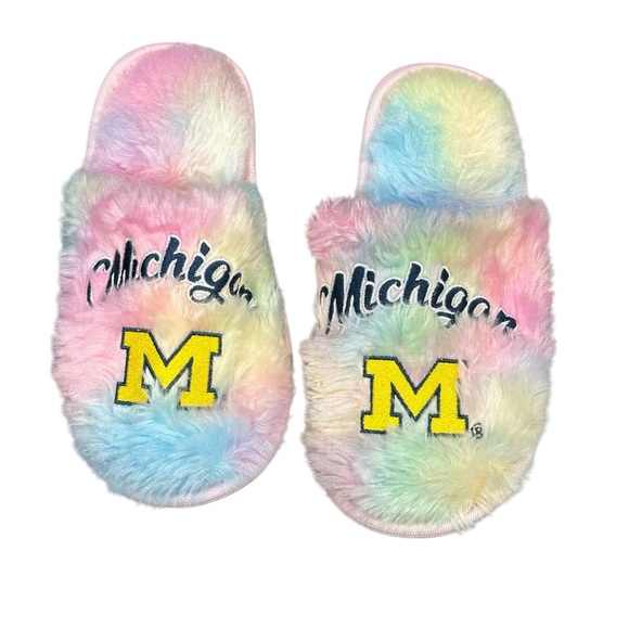 Michigan University Wolverines 5/6 L FOCO Youth Rainbow Slip On Slippers Slide - Picture 2 of 6